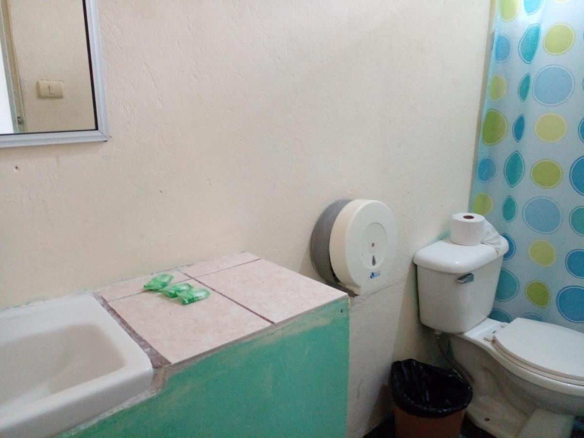 La Pension Backpackers La Fortuna 外观 照片